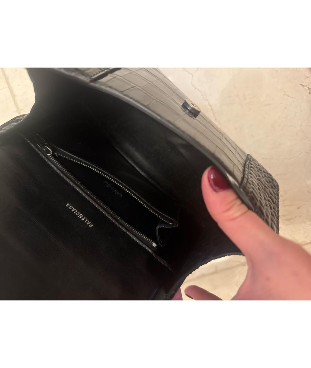 BALENCIAGA Черная сумка с короткими ручками из лакированной кожи, фото 4