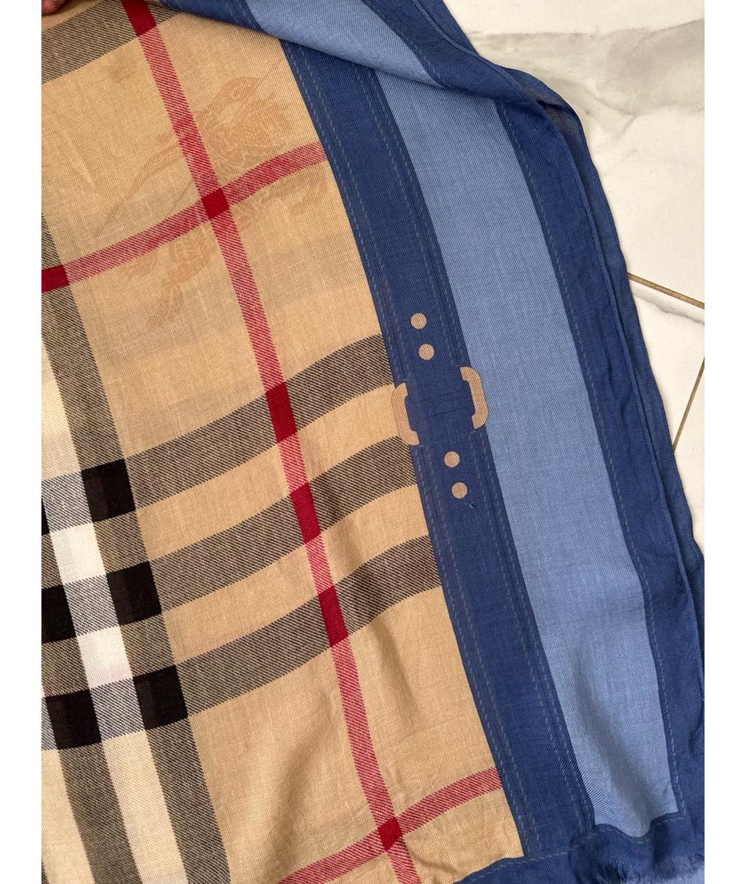 BURBERRY Бежевый платок, фото 2