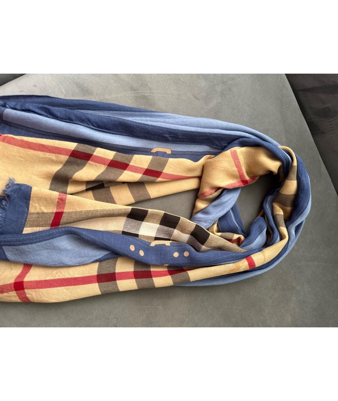 BURBERRY Бежевый платок, фото 5