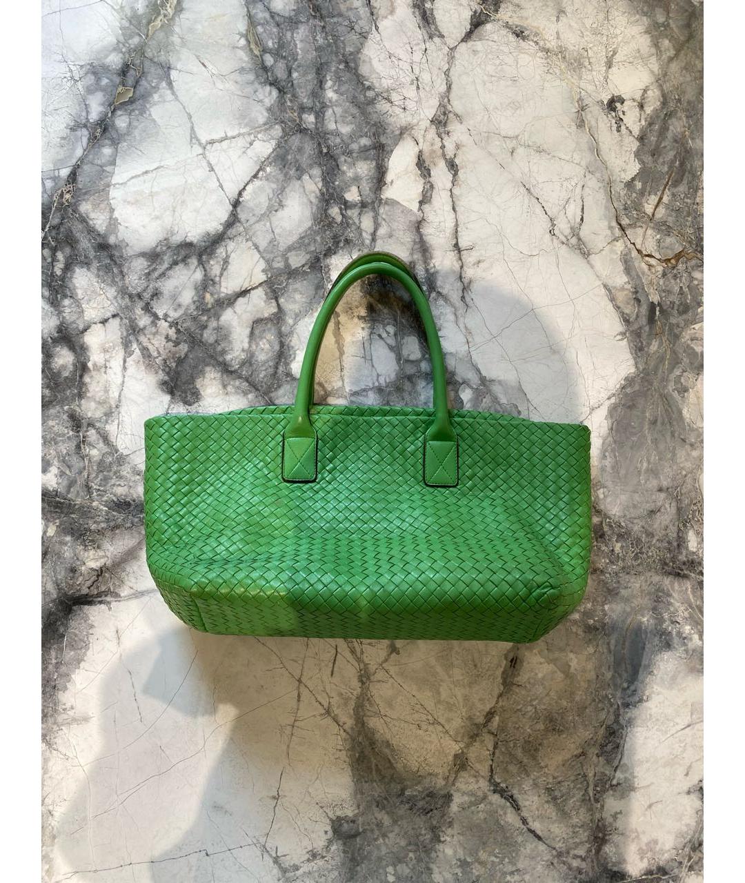BOTTEGA VENETA Зеленая кожаная сумка тоут, фото 6