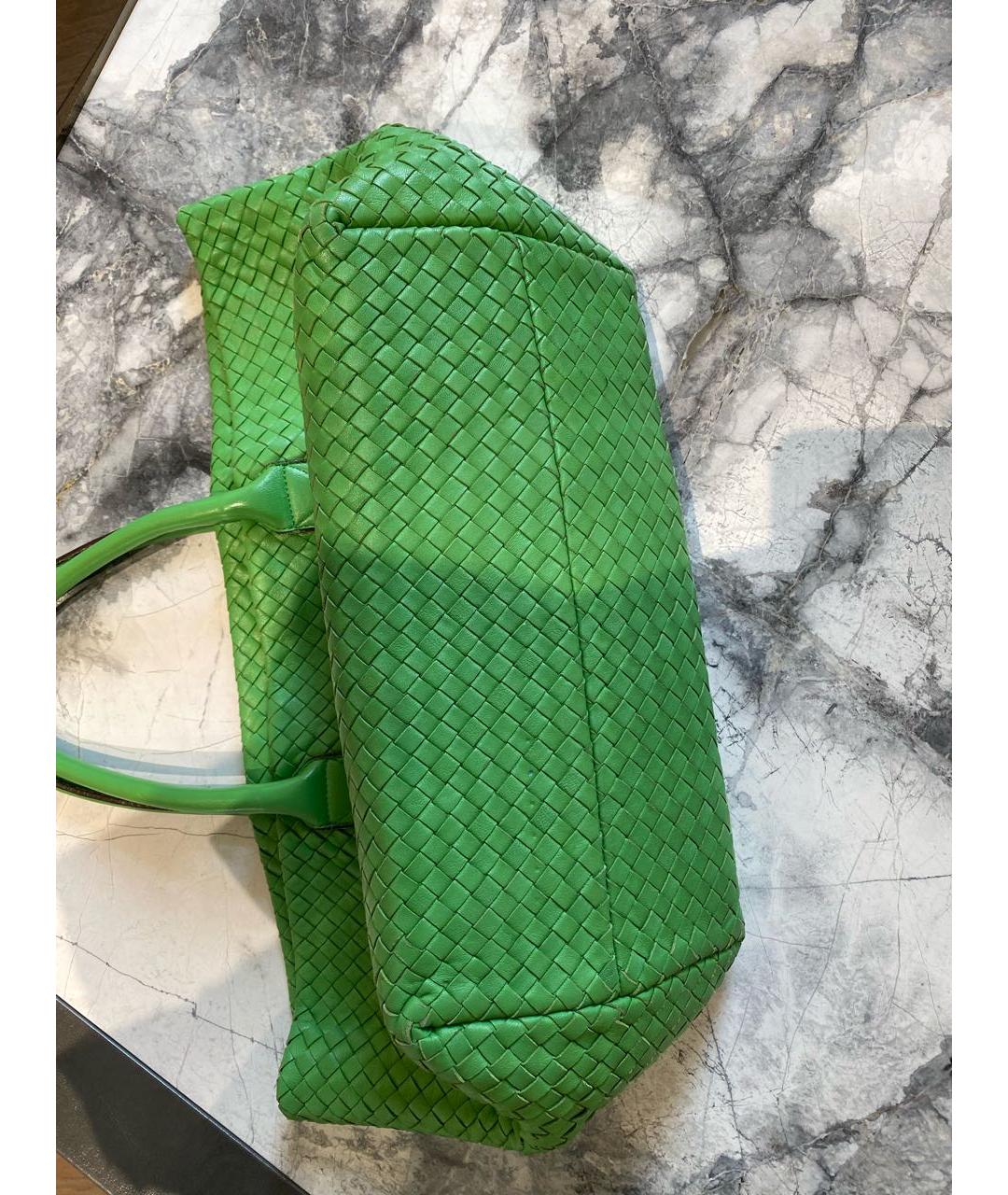 BOTTEGA VENETA Зеленая кожаная сумка тоут, фото 3