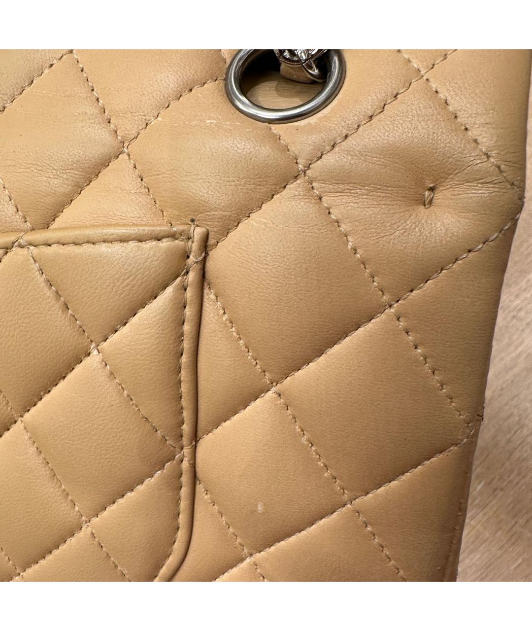 CHANEL Бежевая кожаная сумка через плечо, фото 5