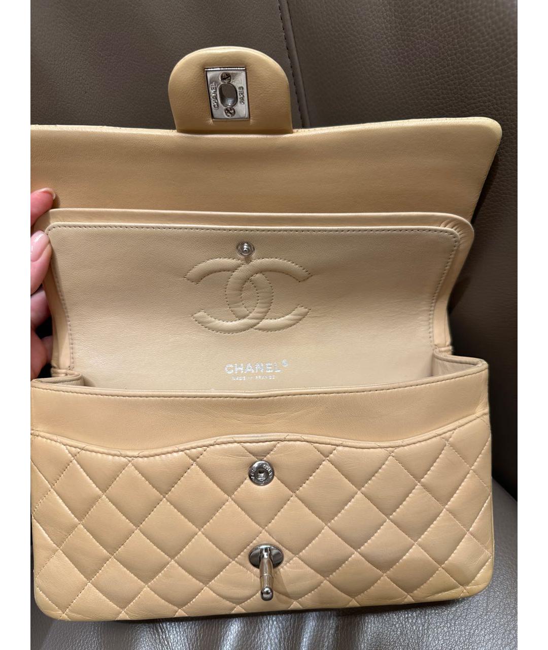CHANEL Бежевая кожаная сумка через плечо, фото 4