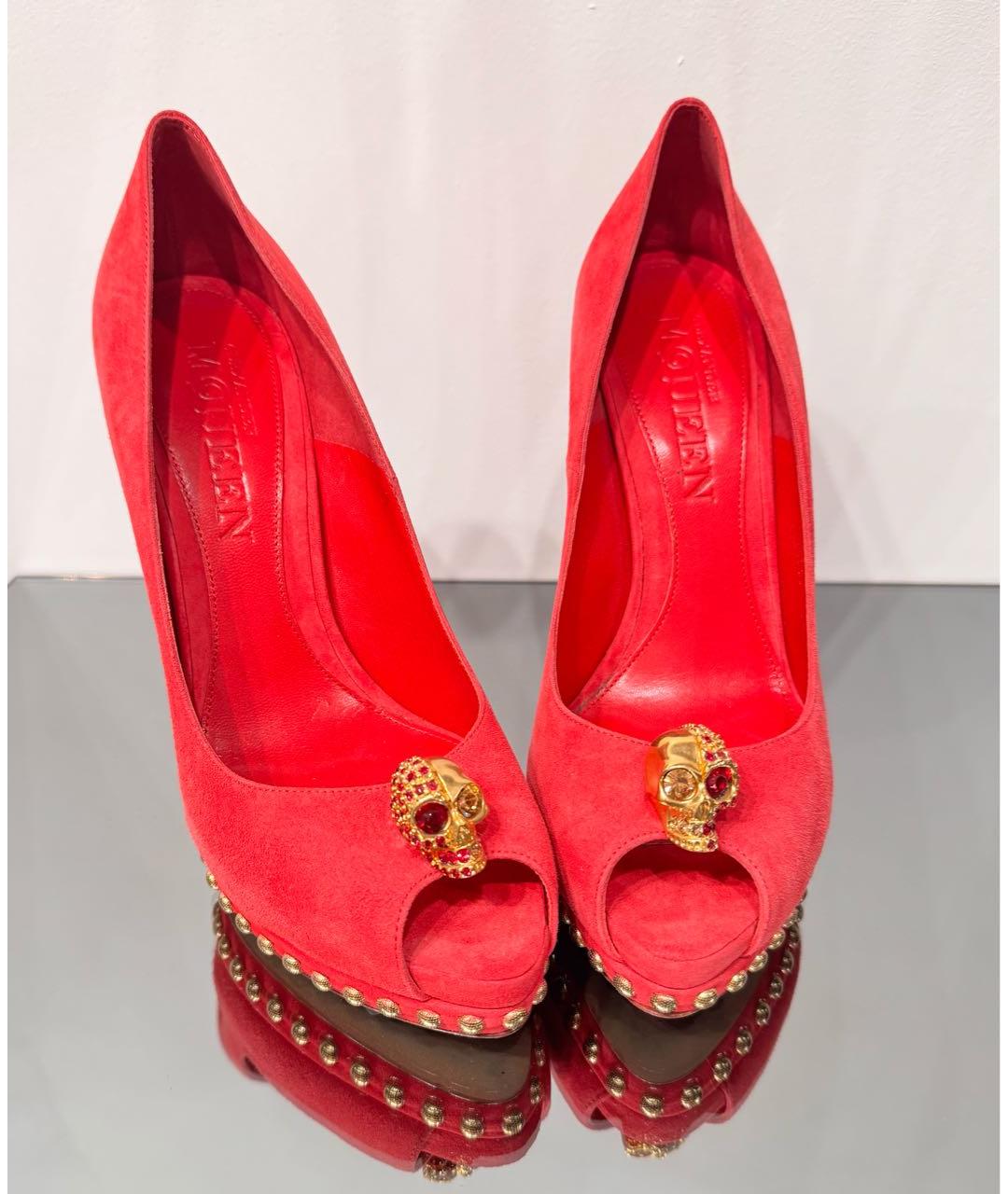 ALEXANDER MCQUEEN Красные замшевые туфли, фото 2