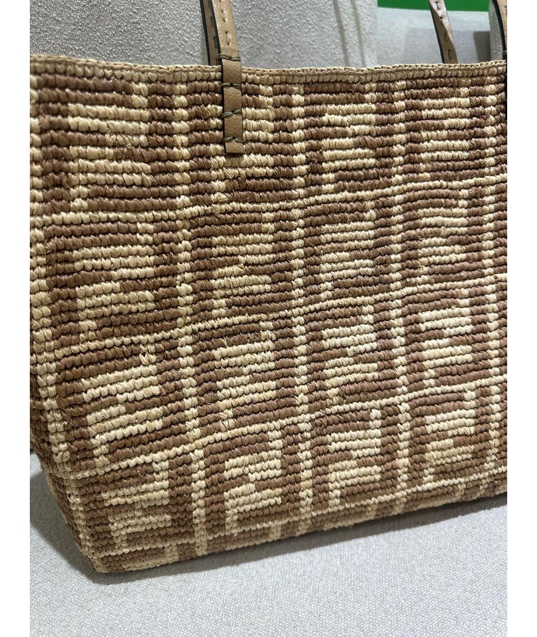 FENDI Бежевая пелетеная пляжная сумка, фото 3