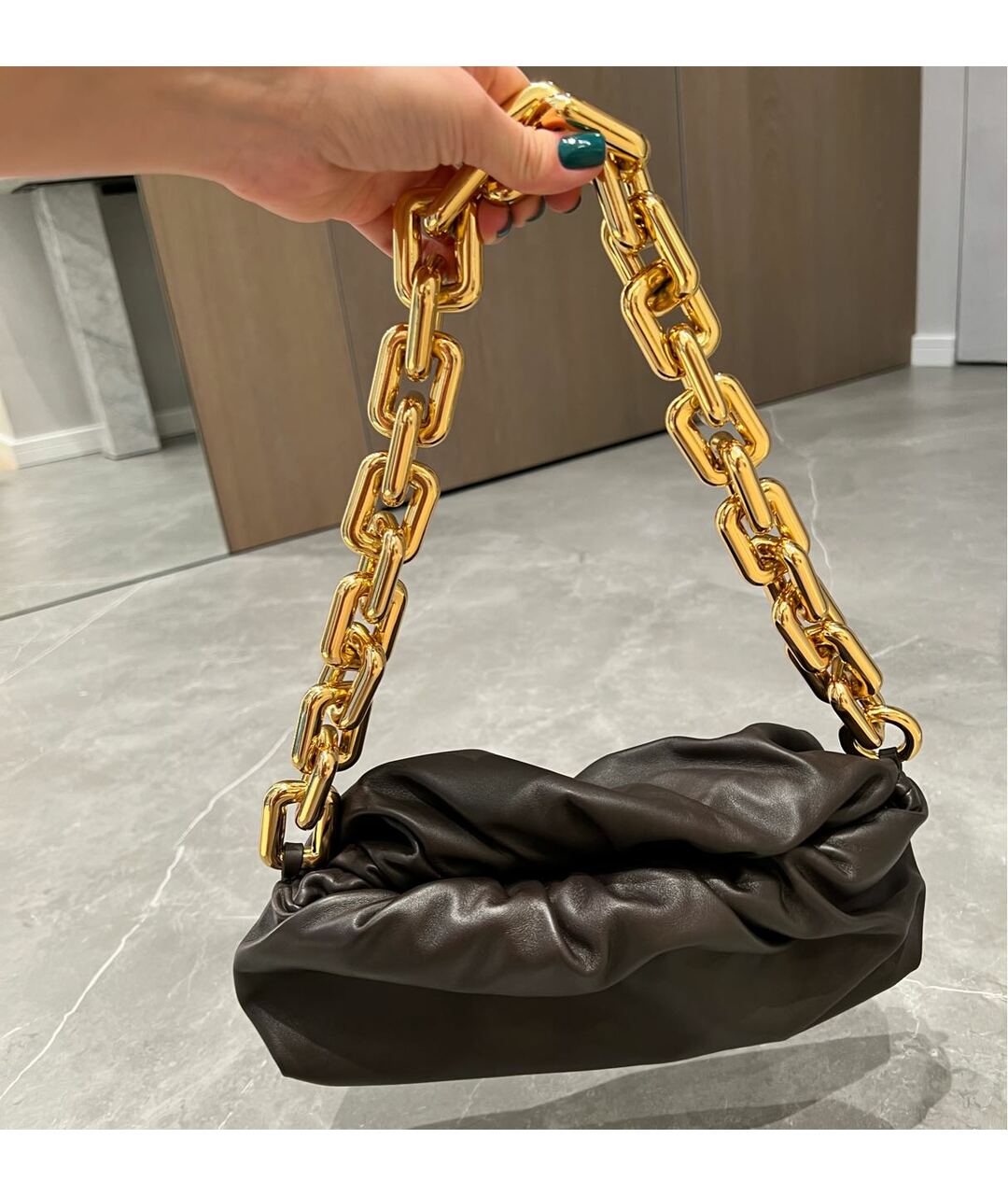BOTTEGA VENETA Коричневая кожаная сумка тоут, фото 3