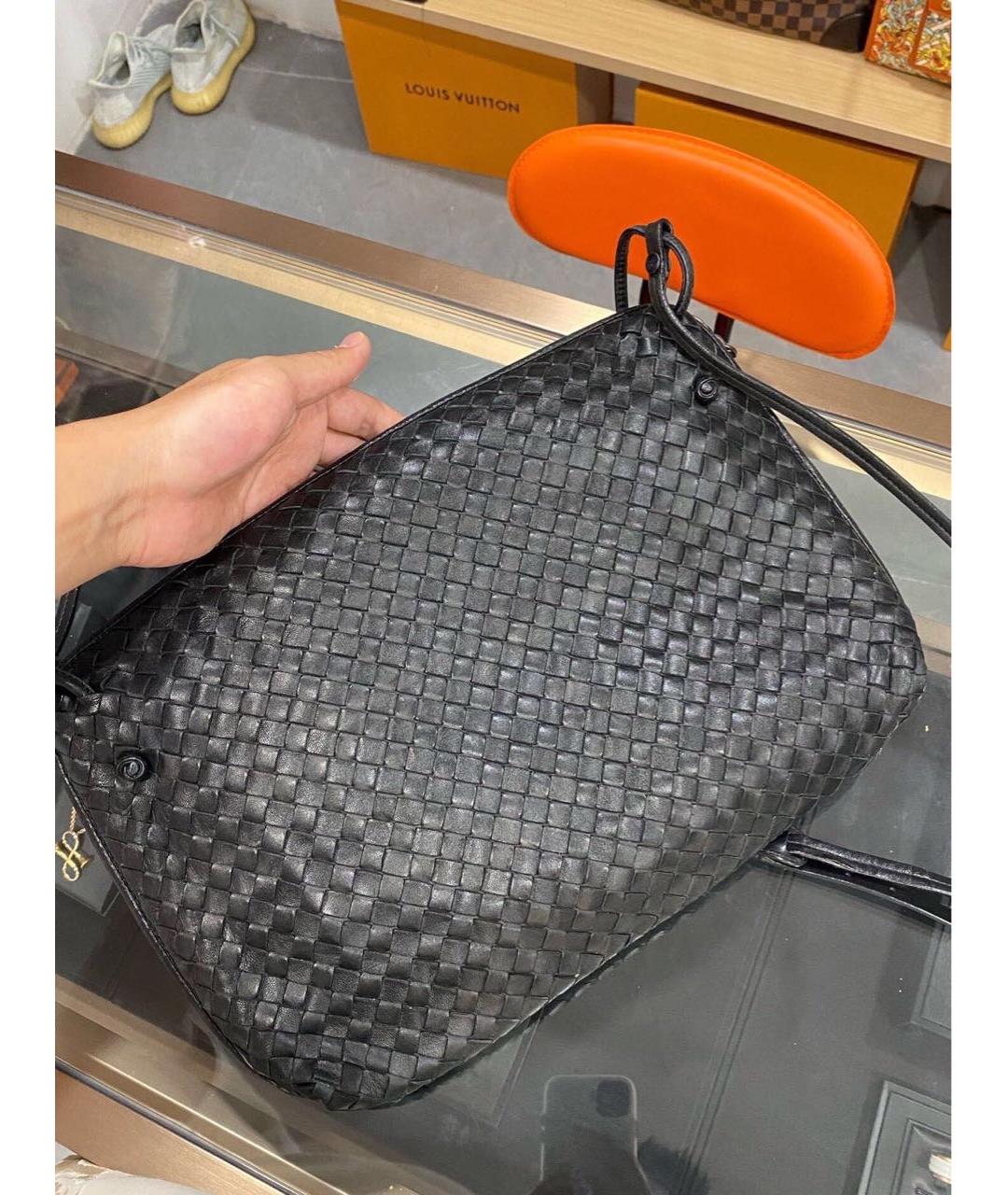 BOTTEGA VENETA Черная кожаная сумка через плечо, фото 3