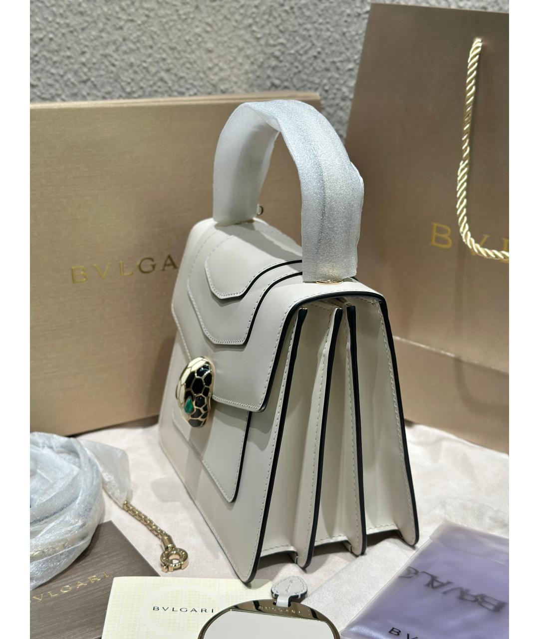 BVLGARI Белая кожаная сумка с короткими ручками, фото 4