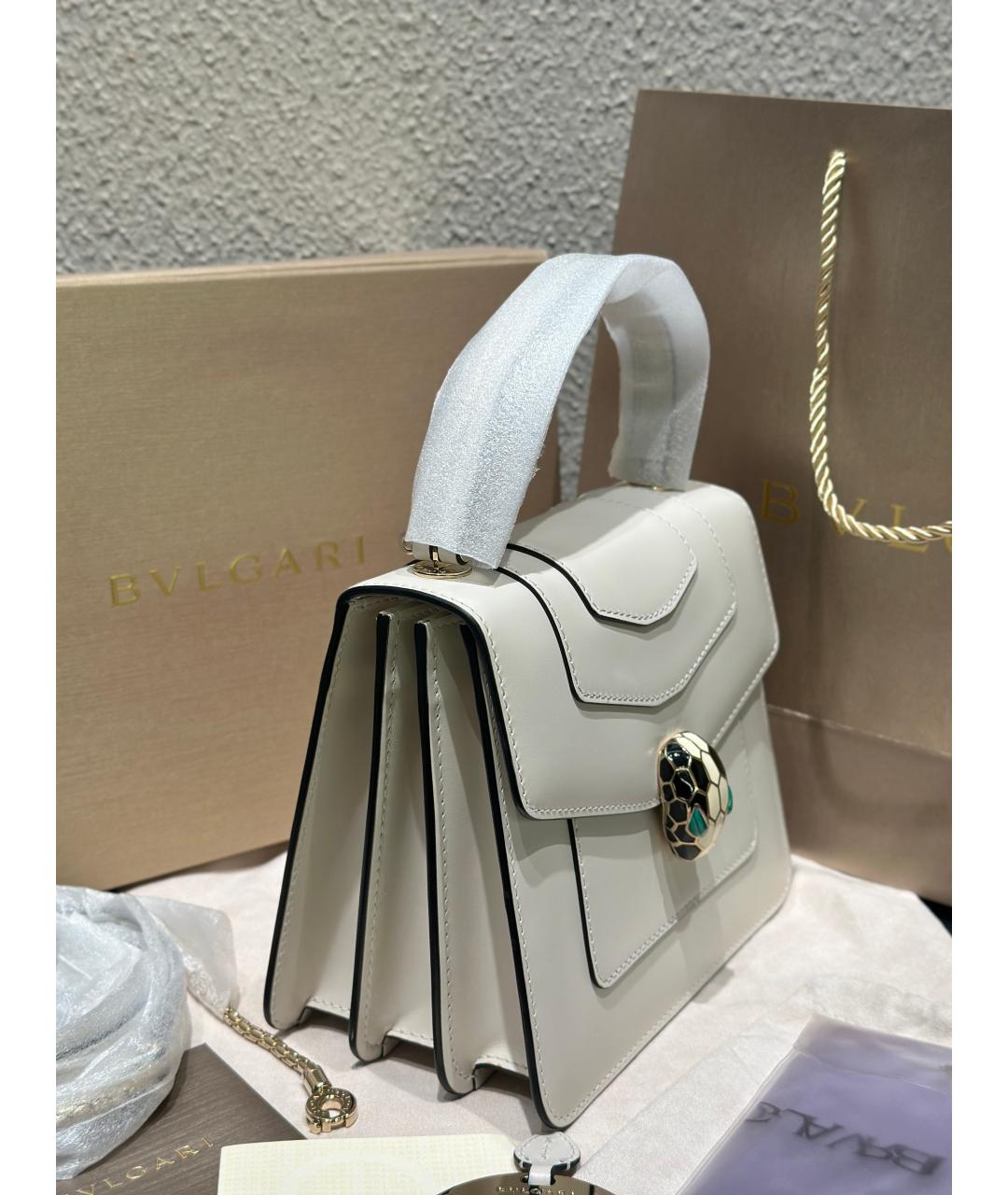BVLGARI Белая кожаная сумка с короткими ручками, фото 3