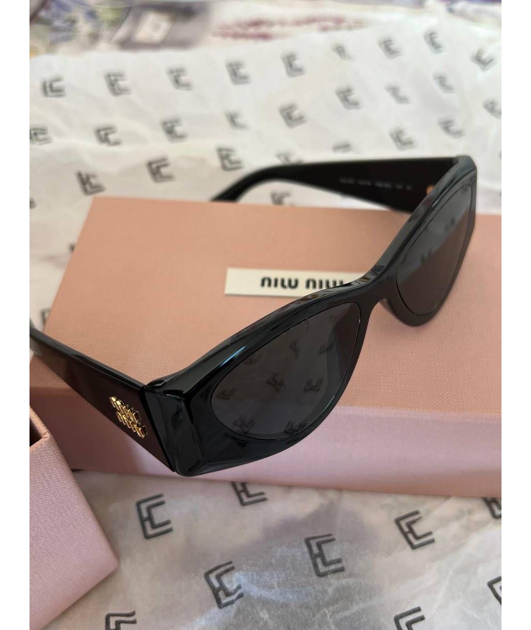 MIU MIU Черные пластиковые солнцезащитные очки, фото 2