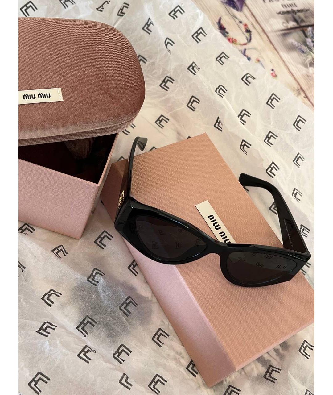 MIU MIU Черные пластиковые солнцезащитные очки, фото 4