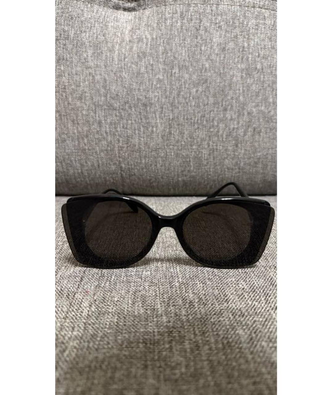ALEXANDER MCQUEEN Черные пластиковые солнцезащитные очки, фото 5