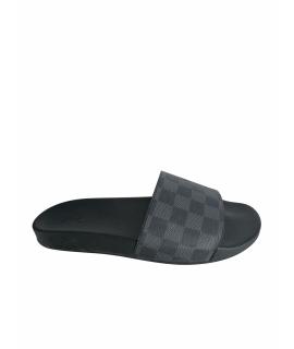 LOUIS VUITTON Шлепанцы