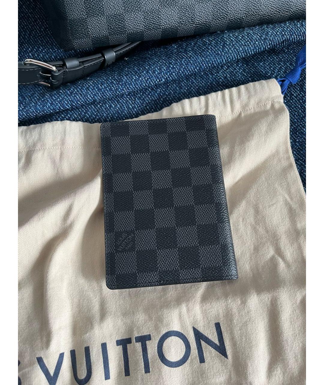 LOUIS VUITTON Антрацитовый кожаный кошелек, фото 3