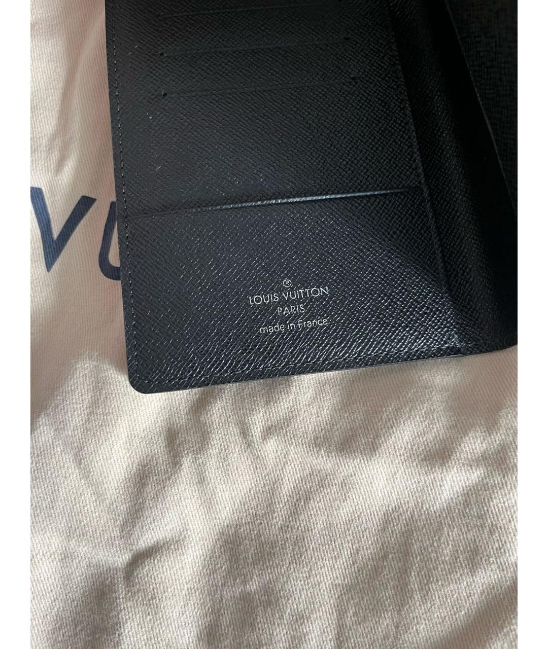 LOUIS VUITTON Антрацитовый кожаный кошелек, фото 5