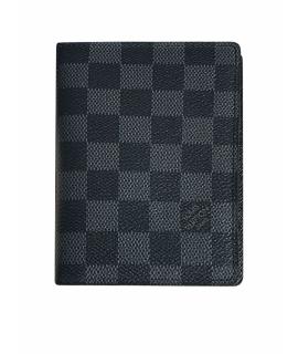 LOUIS VUITTON Кошелек