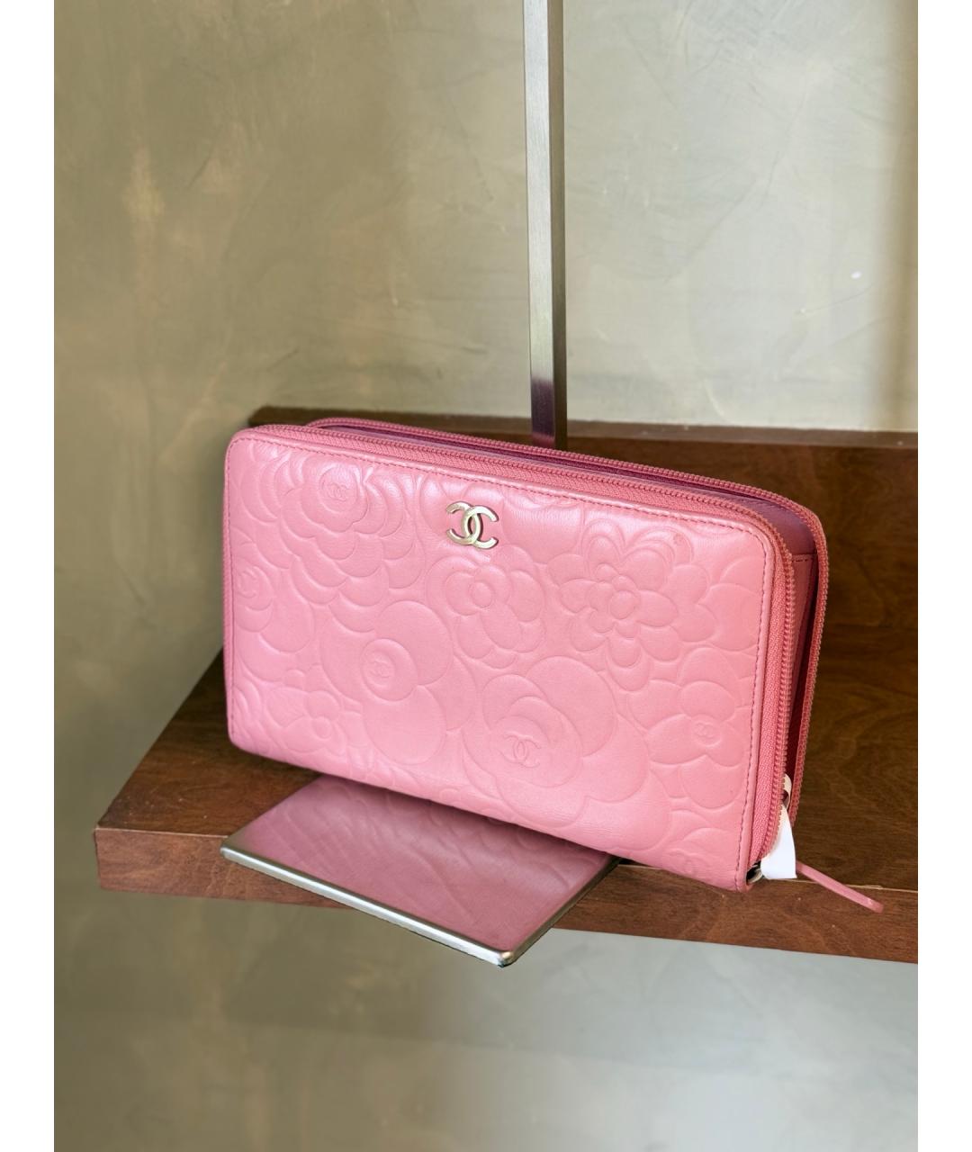 CHANEL Розовый кожаный кошелек, фото 3