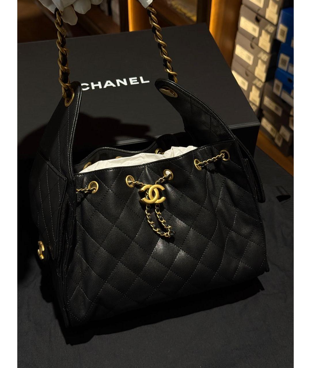 CHANEL Черная кожаная сумка через плечо, фото 3