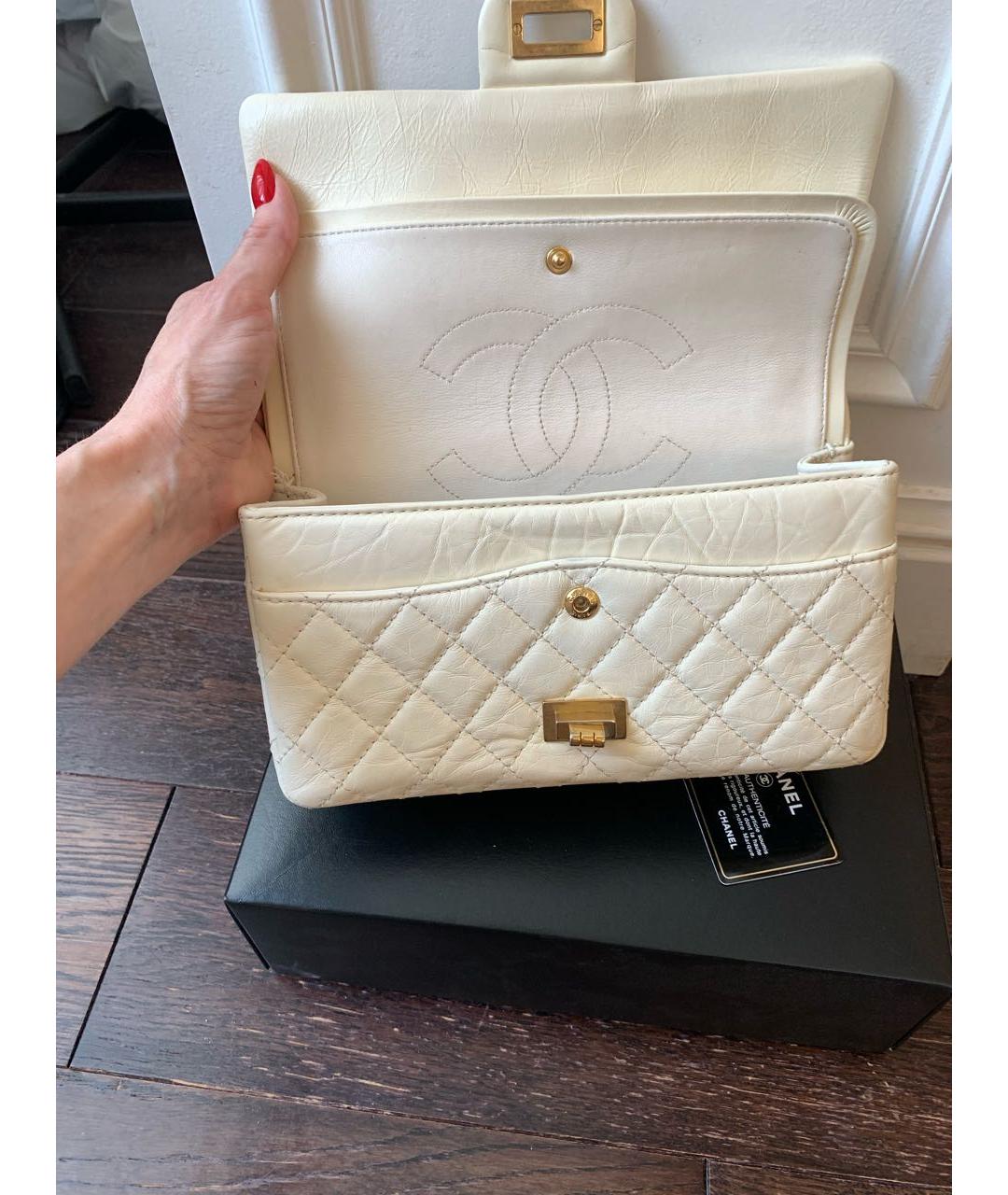 CHANEL Бежевая кожаная сумка через плечо, фото 3