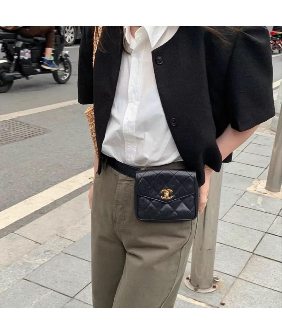 CHANEL Черная кожаная поясная сумка, фото 7
