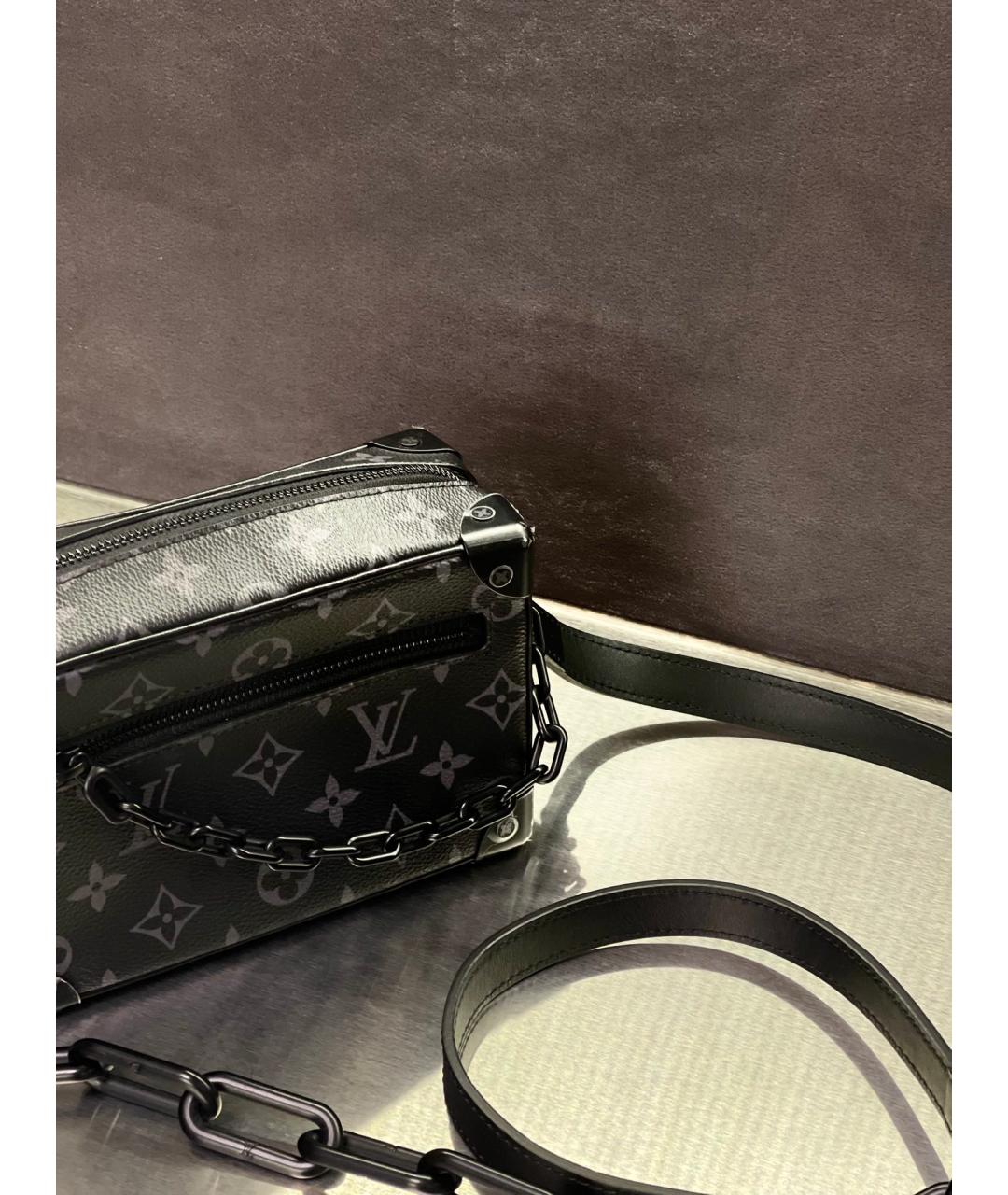 LOUIS VUITTON Черная сумка на плечо из искусственной кожи, фото 6