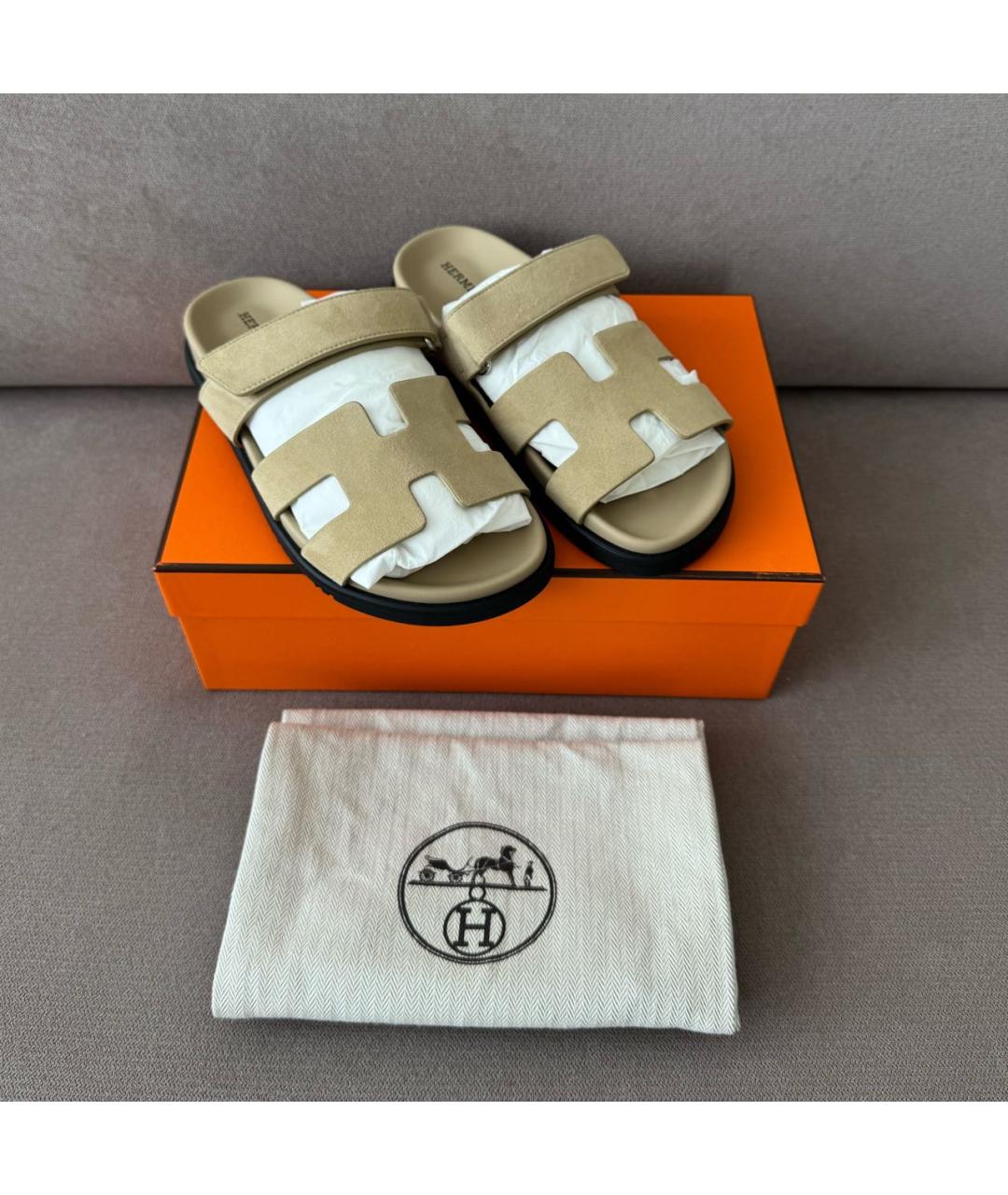HERMES Бежевые замшевые шлепанцы, фото 2