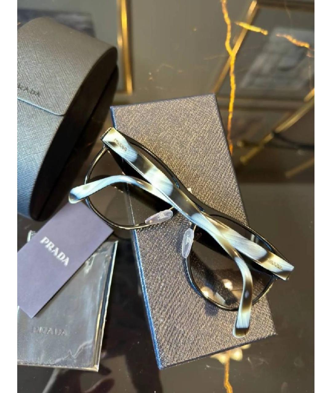 PRADA Черные солнцезащитные очки, фото 4