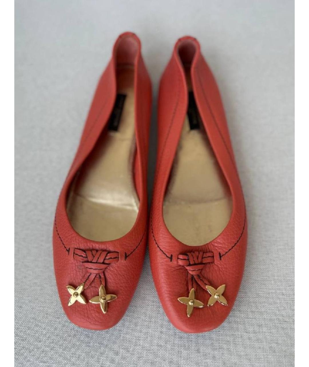 LOUIS VUITTON Красные кожаные балетки, фото 4