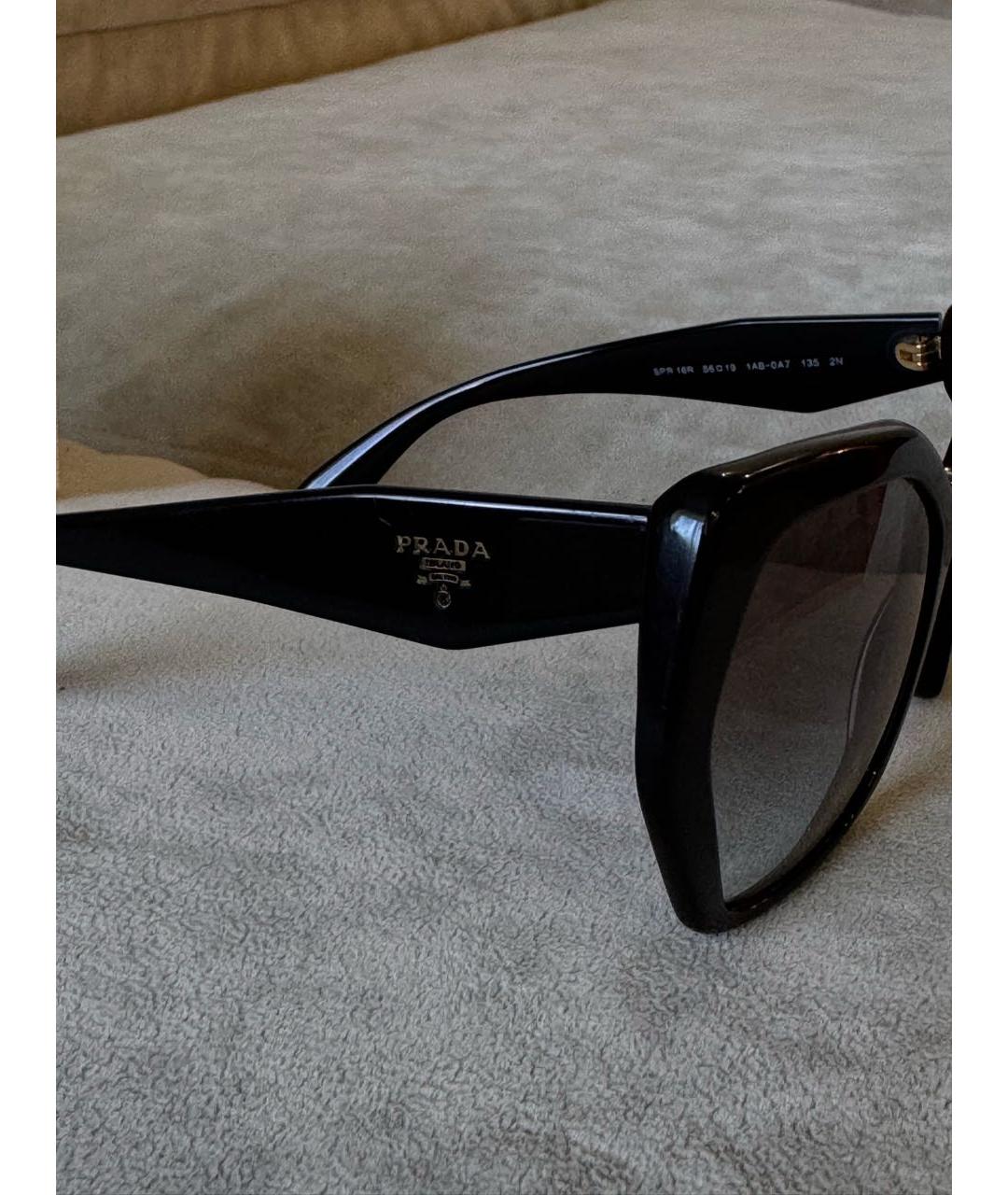 PRADA Черные пластиковые солнцезащитные очки, фото 3