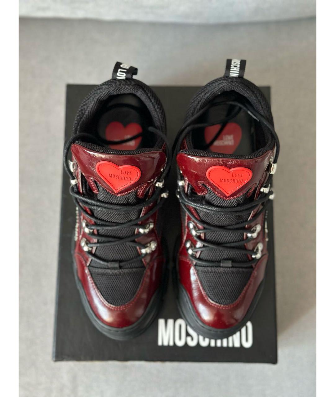 LOVE MOSCHINO Бордовые кроссовки из лакированной кожи, фото 7