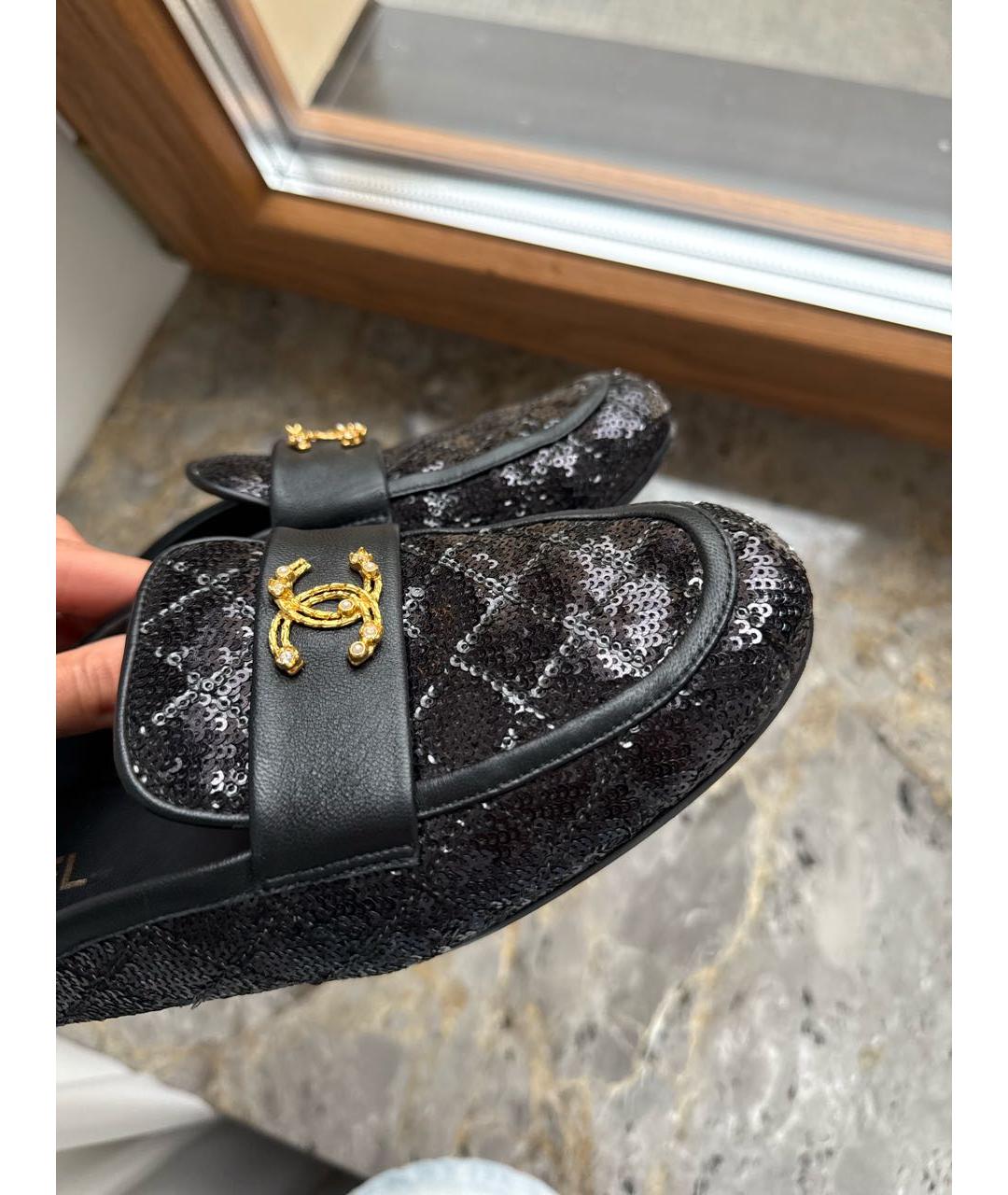 CHANEL Черные кожаные мюли, фото 6
