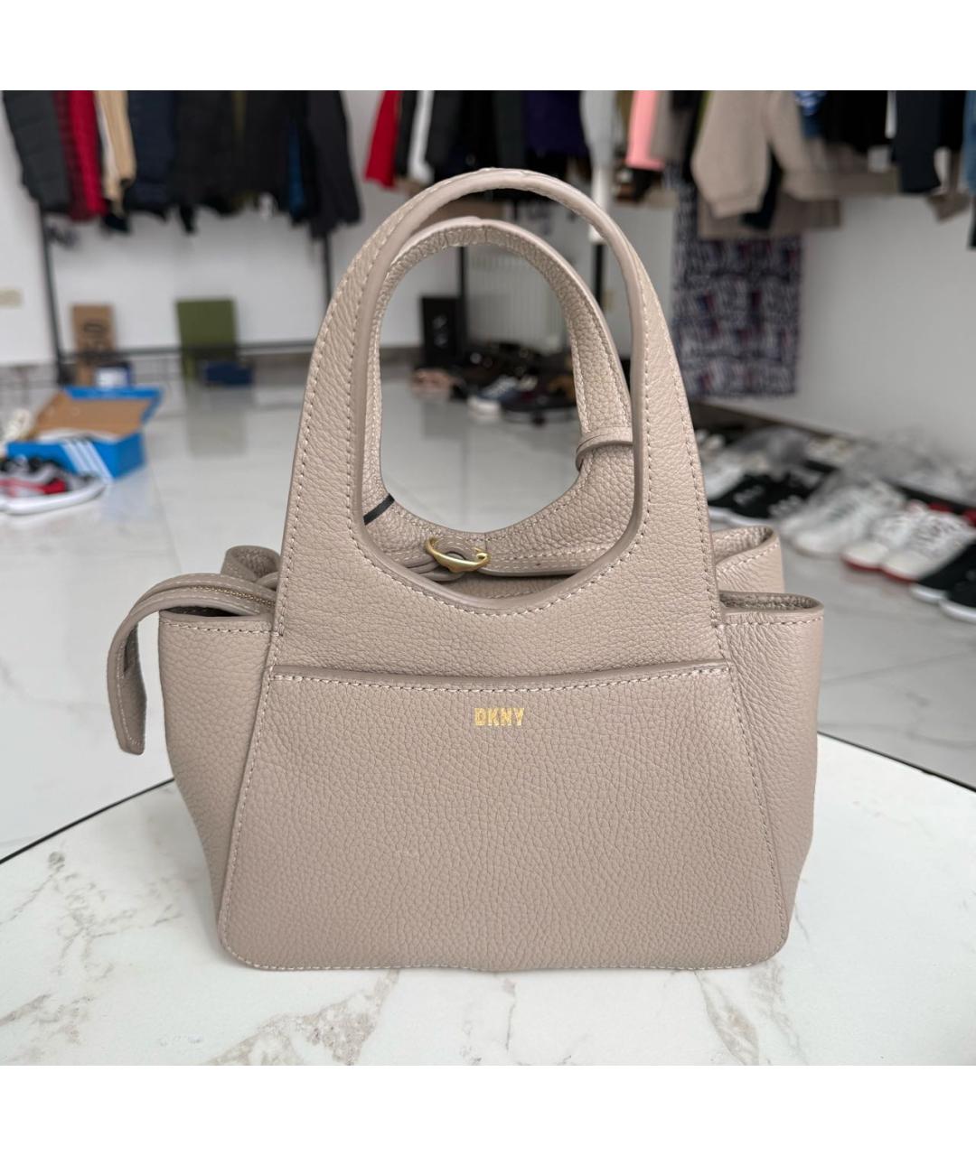 DKNY Бежевая кожаная сумка с короткими ручками, фото 2