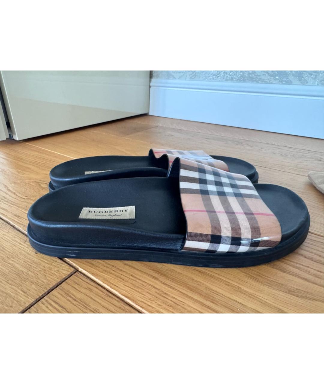BURBERRY Кожаные шлепанцы, фото 9