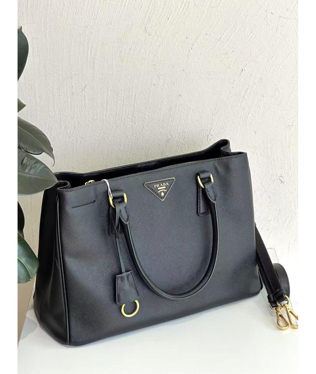 PRADA Черная кожаная сумка тоут, фото 3