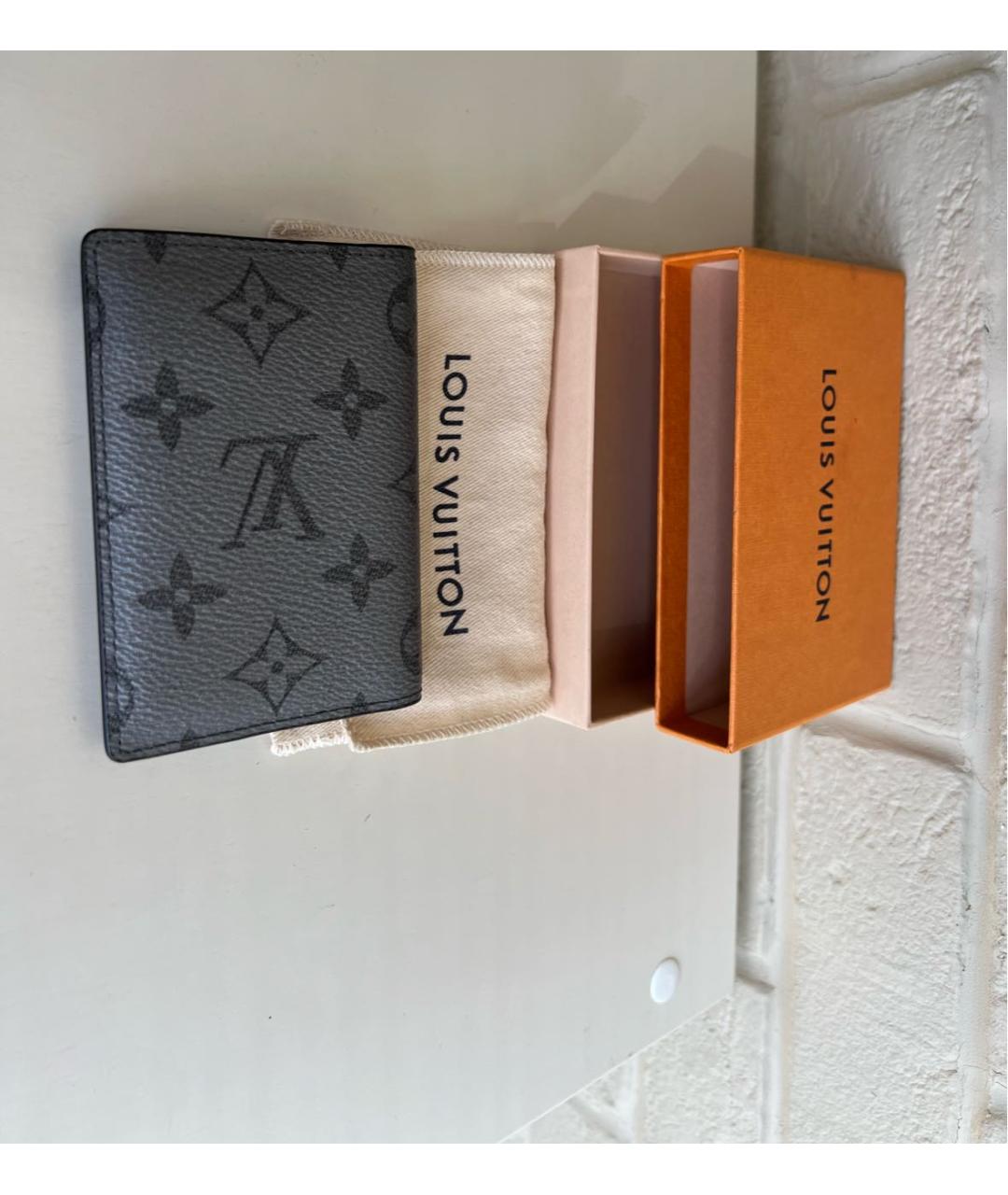LOUIS VUITTON Серый кожаный кардхолдер, фото 2
