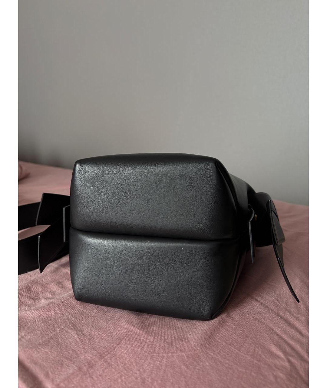 ACNE STUDIOS Черная кожаная сумка с короткими ручками, фото 7