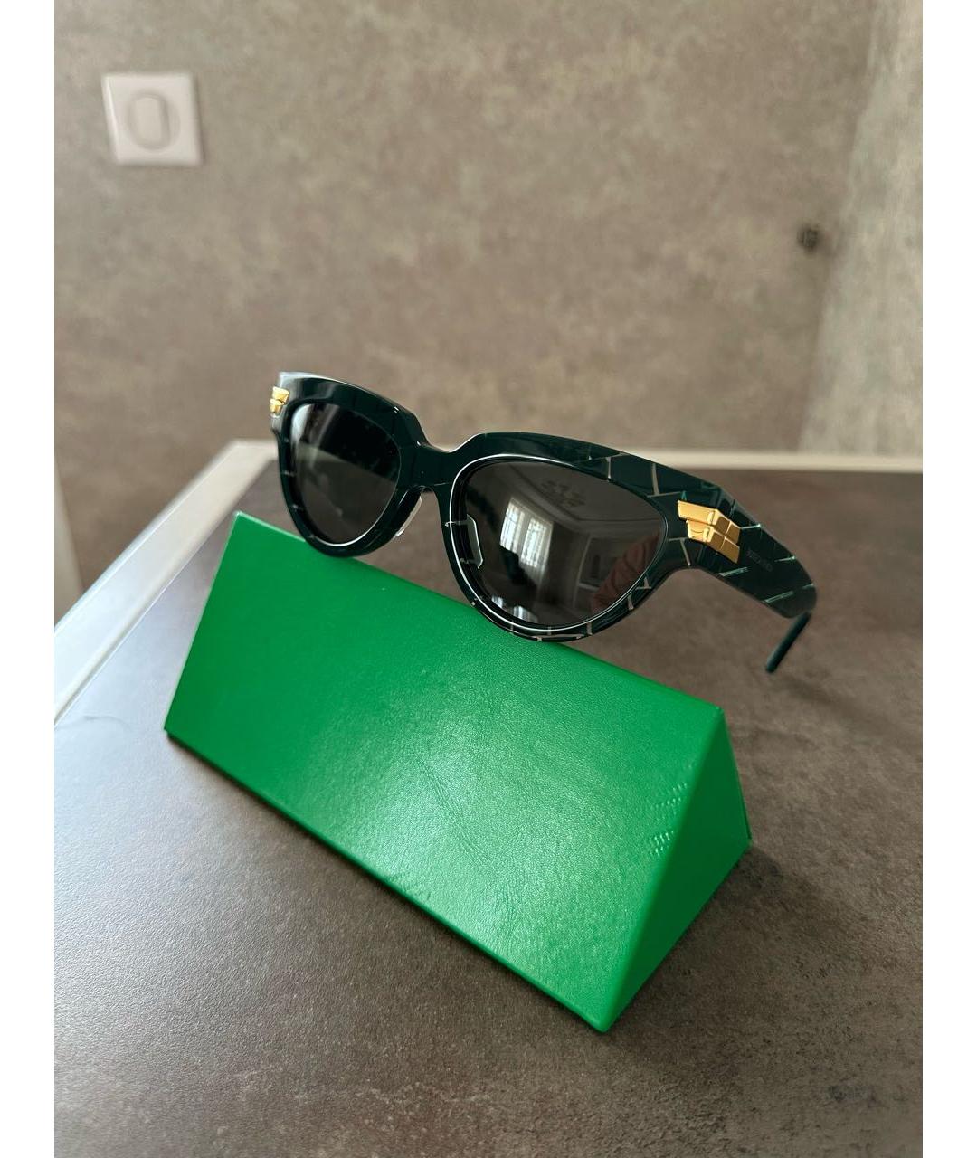 BOTTEGA VENETA Зеленые пластиковые солнцезащитные очки, фото 2