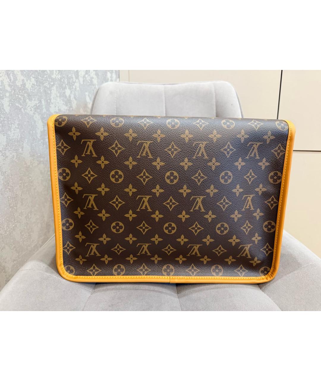 LOUIS VUITTON Коричневая сумка на плечо, фото 2
