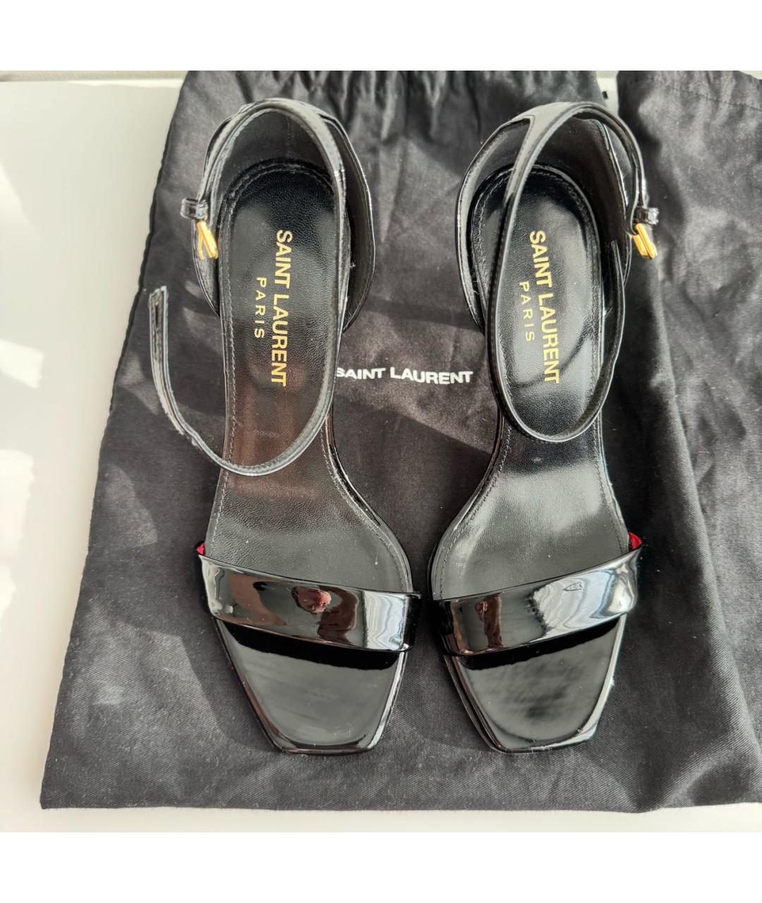 SAINT LAURENT Черные босоножки из лакированной кожи, фото 2