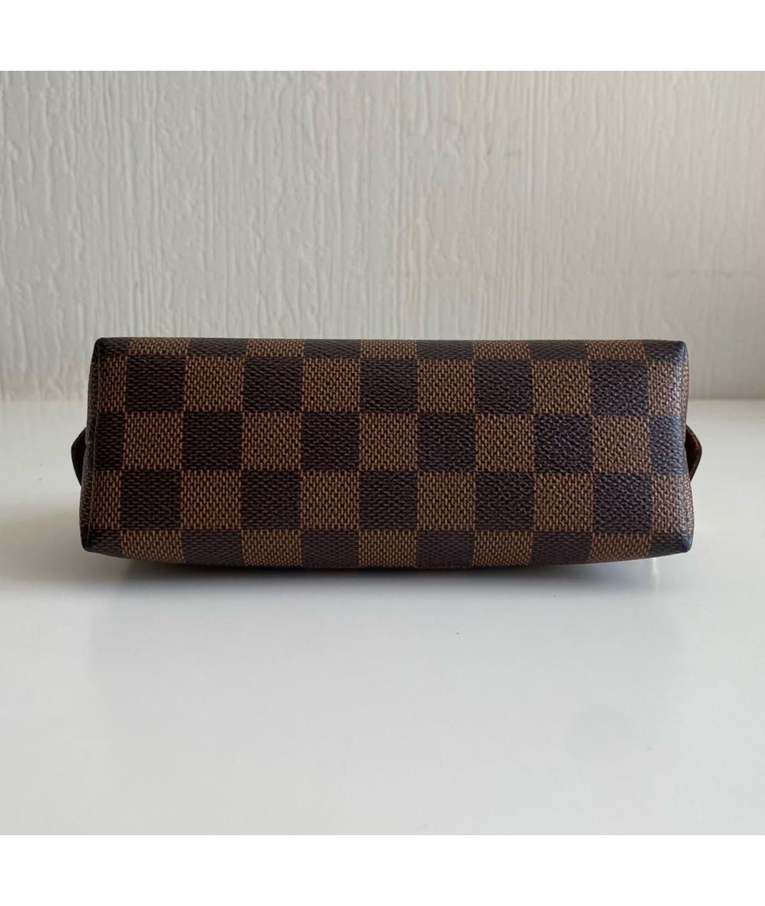 LOUIS VUITTON Коричневая кожаная косметичка, фото 3