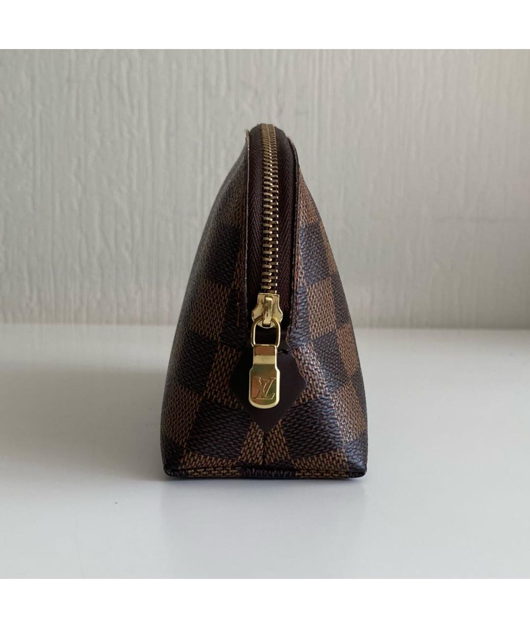 LOUIS VUITTON Коричневая кожаная косметичка, фото 7