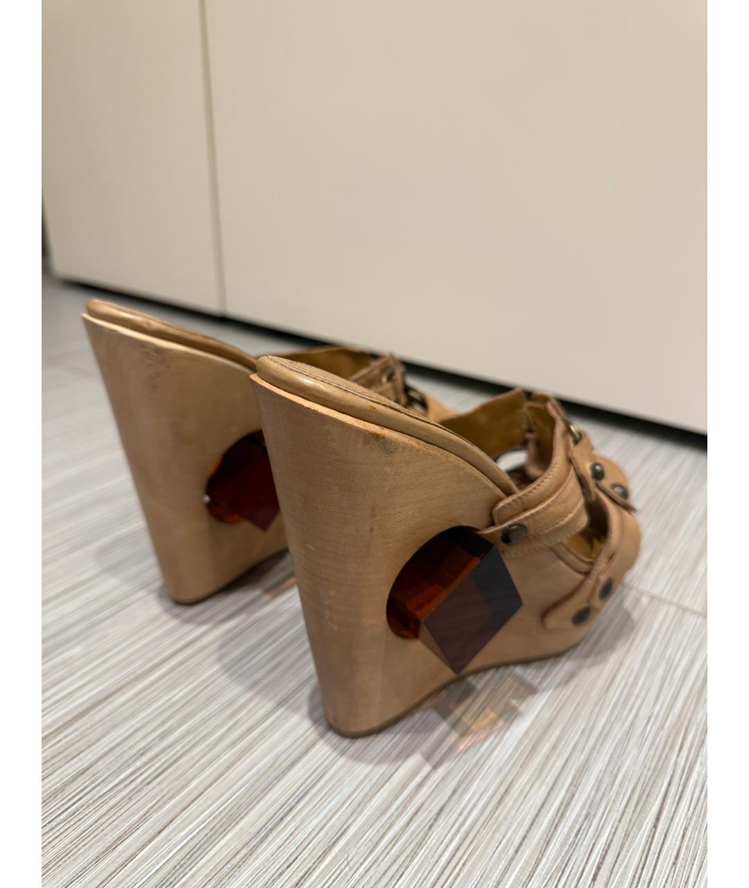 ALEXANDER MCQUEEN Бежевые кожаные босоножки, фото 6