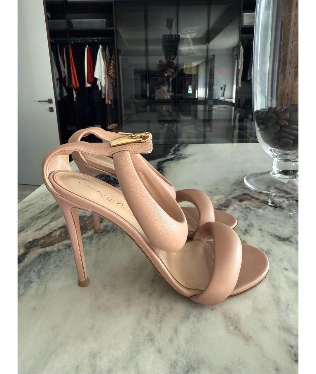 GIANVITO ROSSI Розовые кожаные босоножки, фото 5