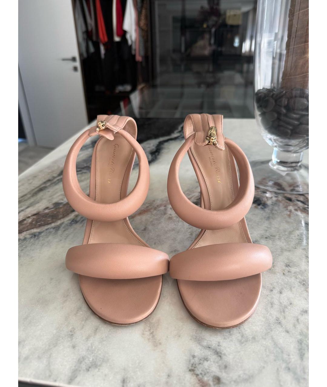 GIANVITO ROSSI Розовые кожаные босоножки, фото 2