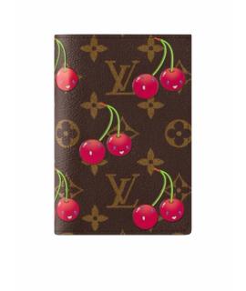 LOUIS VUITTON Обложка/футляр
