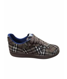 BURBERRY Низкие кроссовки / кеды