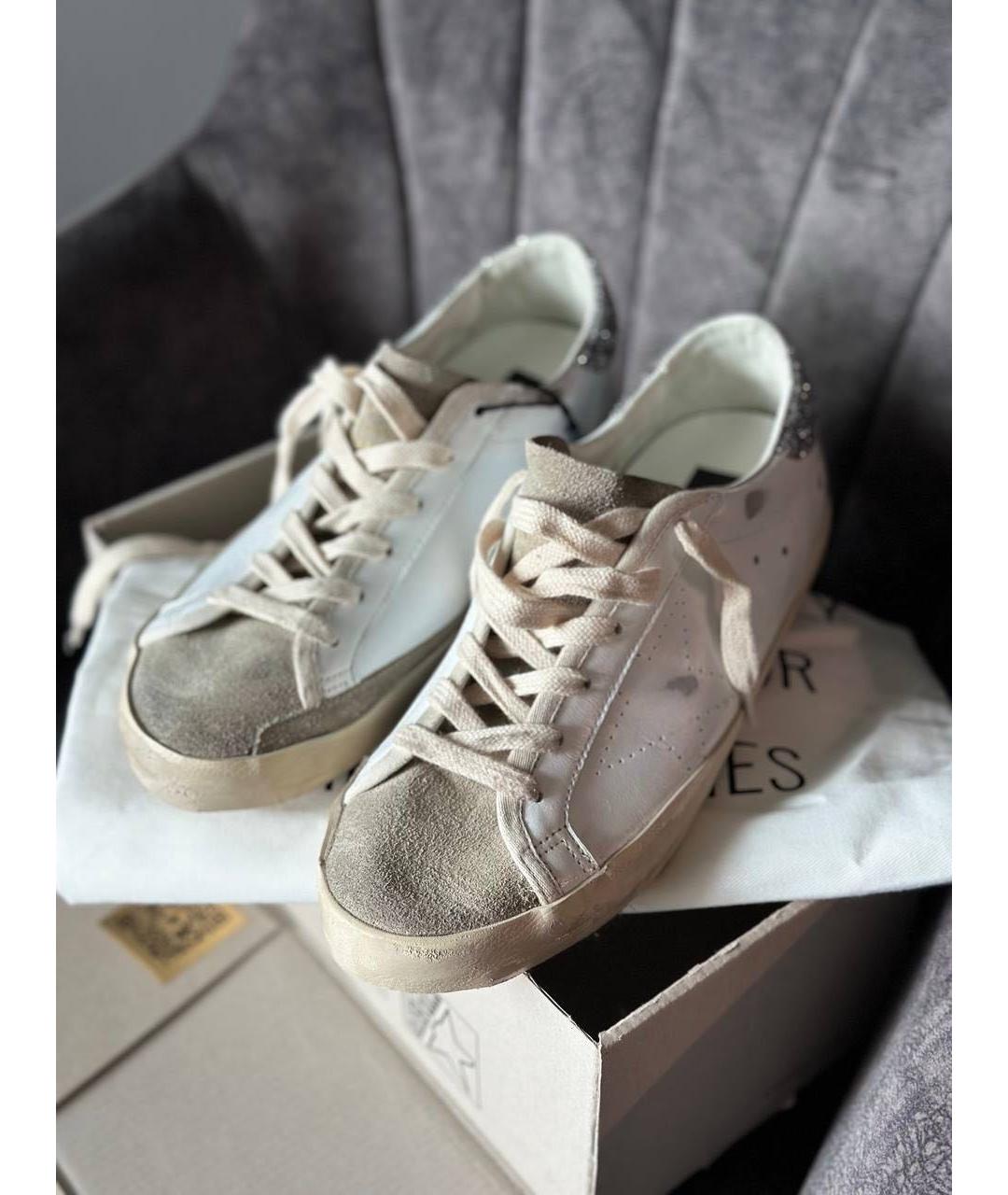 GOLDEN GOOSE DELUXE BRAND Белые замшевые кеды, фото 2