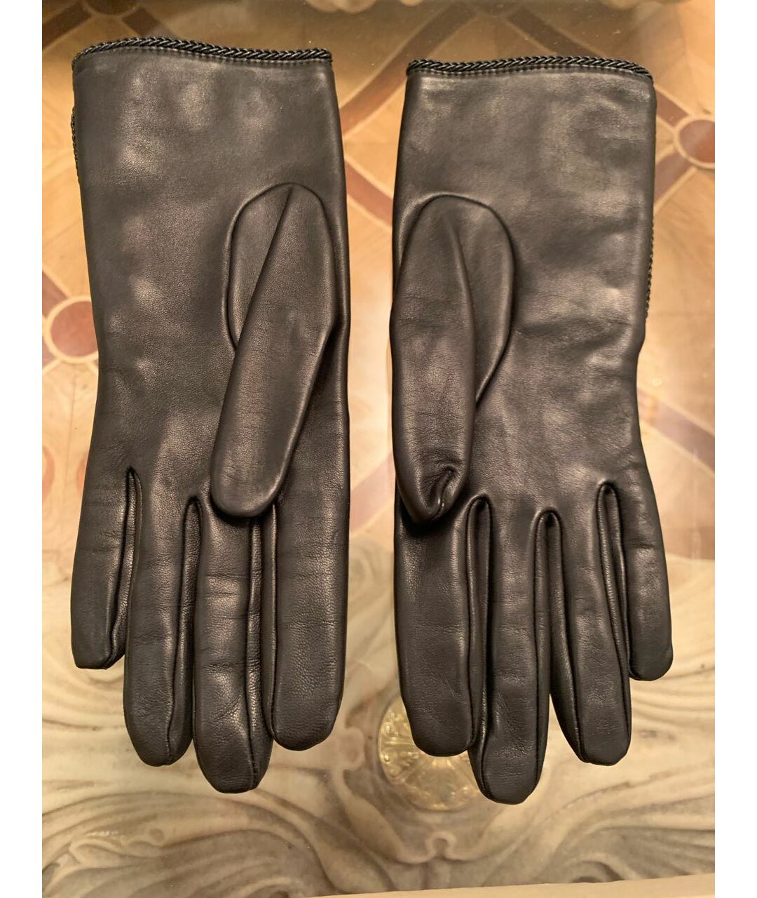 CHANEL PRE-OWNED Черные кожаные перчатки, фото 7