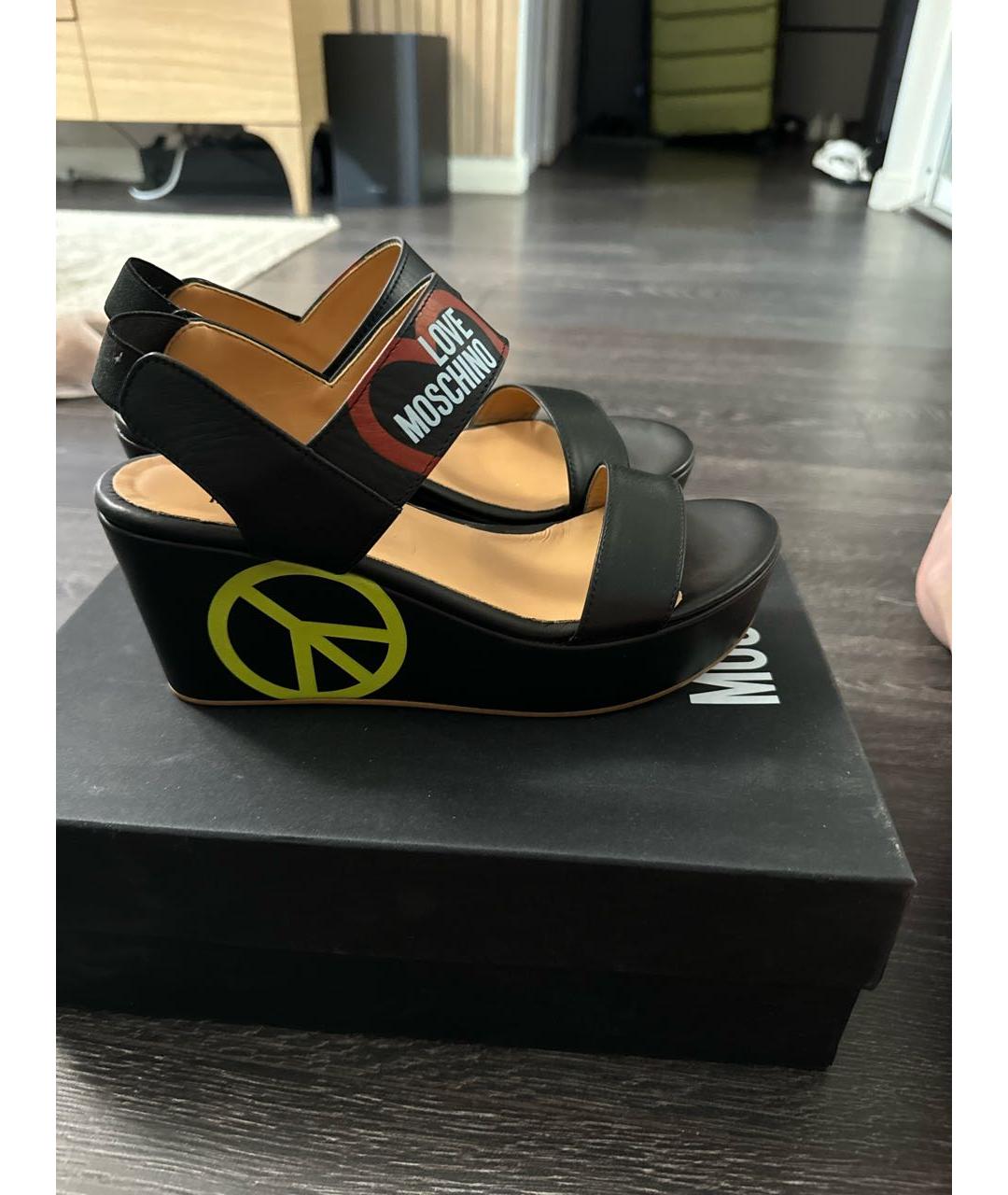 LOVE MOSCHINO Черные кожаные босоножки, фото 5
