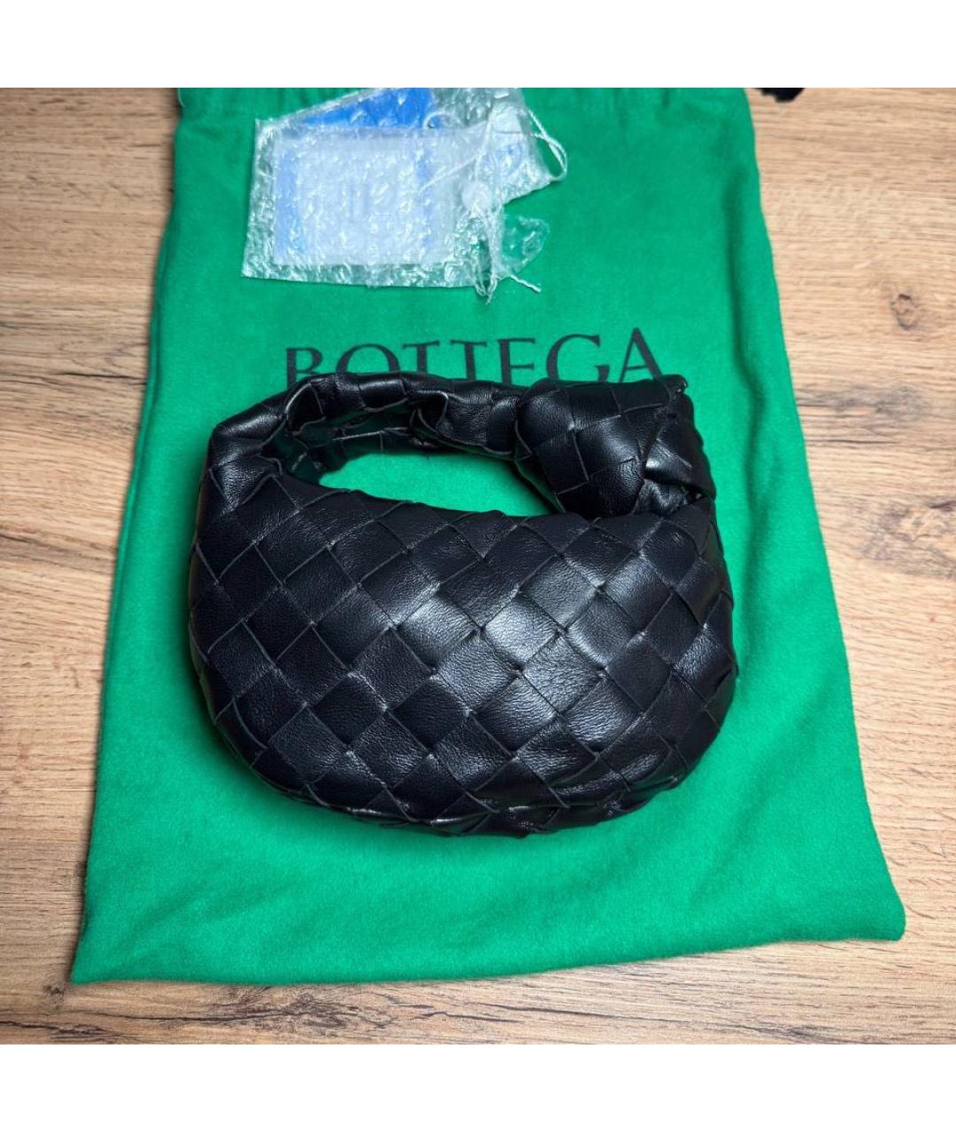 BOTTEGA VENETA Черная кожаная сумка с короткими ручками, фото 2